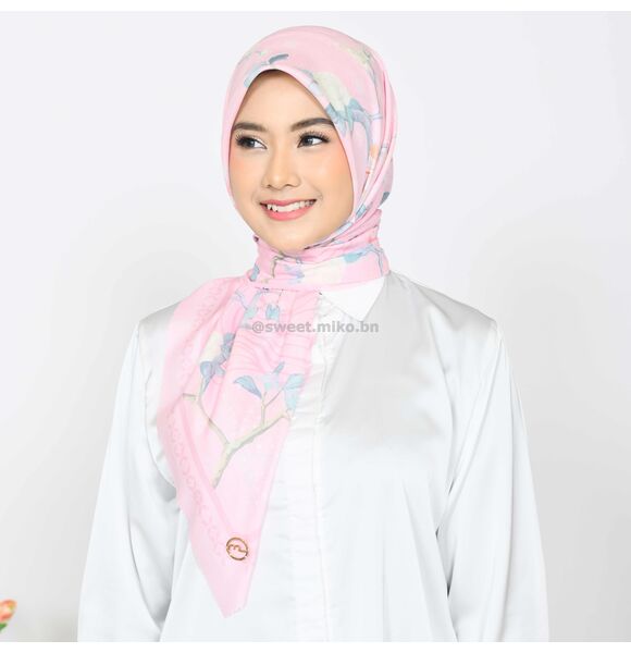 ​Gardenia Flamingo Sweet Miko Tudung
